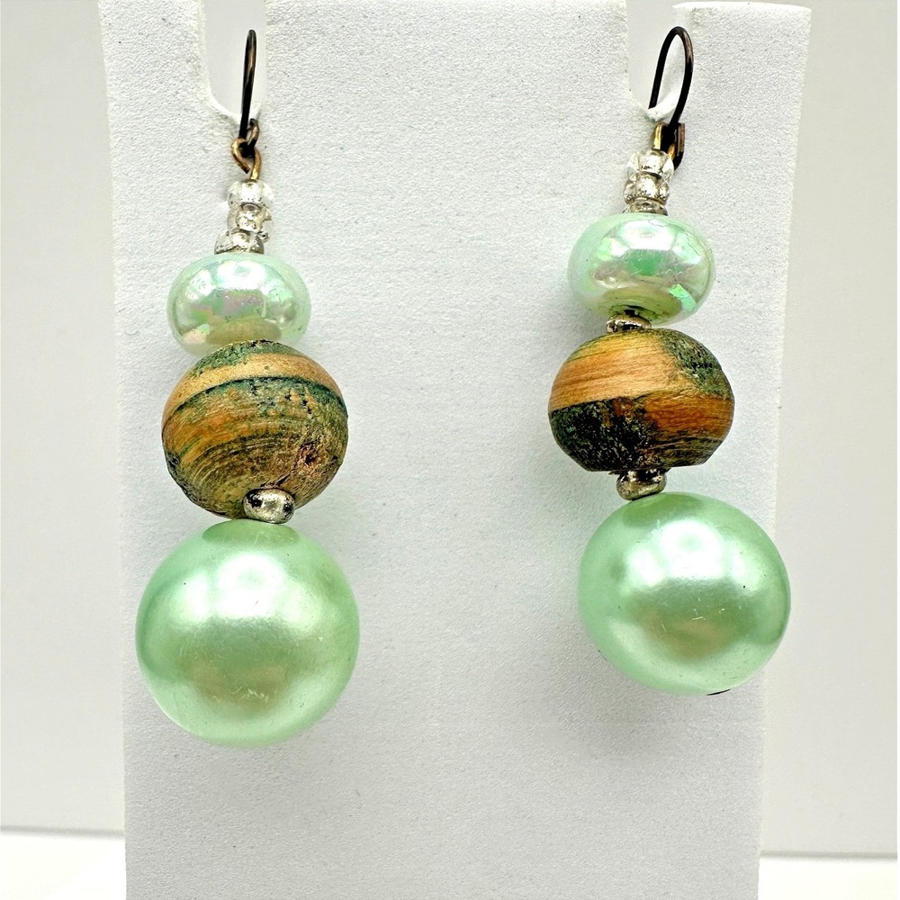 Vintage 90S Mint Green Faux Pearl & Wood Bead Drop Earrings Boho Women's Jewelry